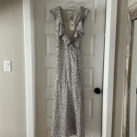 Mango Dress - Picture 9 of 9